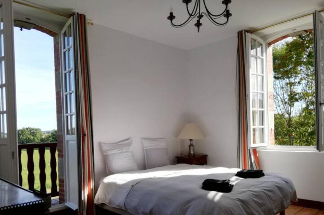 Bed and Breakfast Domaine Abartiague Osses Экстерьер фото